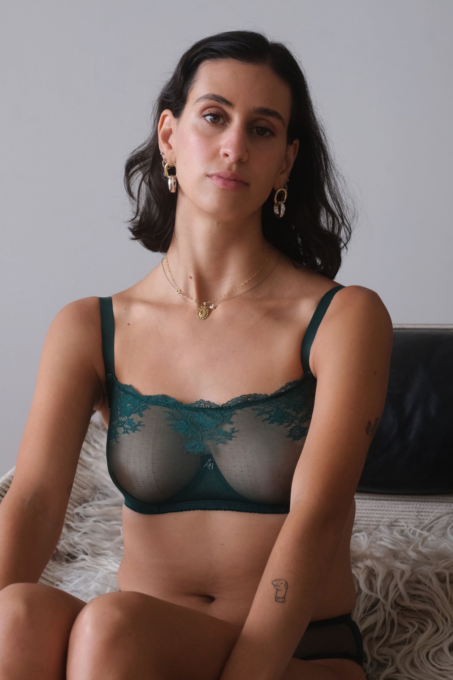 Kim High Neck Floral Embroidered Underwire Bra Green